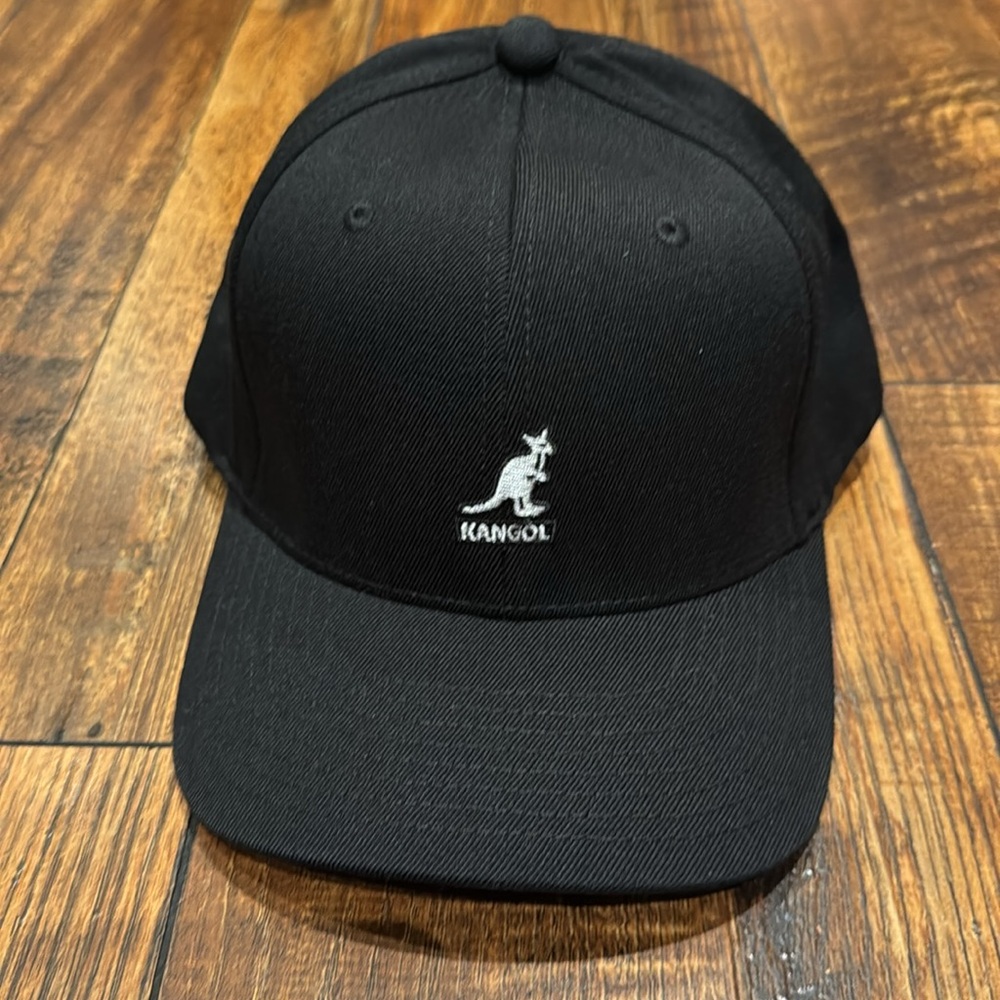KANGOL
Logo Wool FlexFit Fitted Baseball Cap
